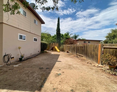 6190 Dixie Dr - Photo Thumbnail 13