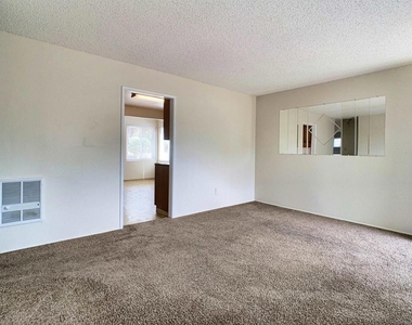 6190 Dixie Dr - Photo Thumbnail 11