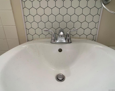 6190 Dixie Dr - Photo Thumbnail 18