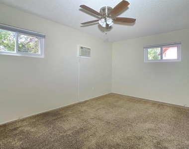 6190 Dixie Dr - Photo Thumbnail 9
