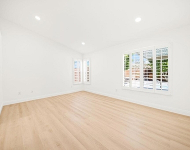 37762 Drexell Drive - Photo Thumbnail 23
