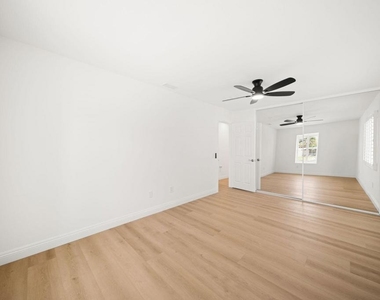 37762 Drexell Drive - Photo Thumbnail 17