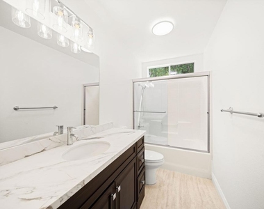 37762 Drexell Drive - Photo Thumbnail 15