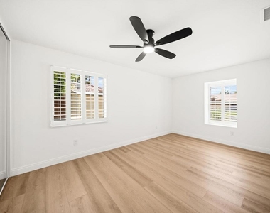 37762 Drexell Drive - Photo Thumbnail 16
