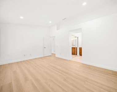 37762 Drexell Drive - Photo Thumbnail 24