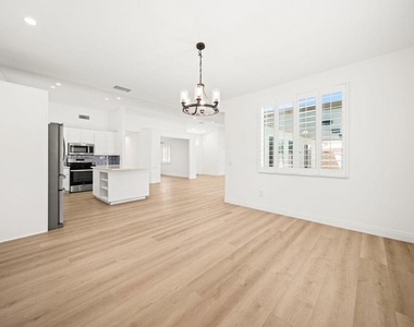 37762 Drexell Drive - Photo Thumbnail 11