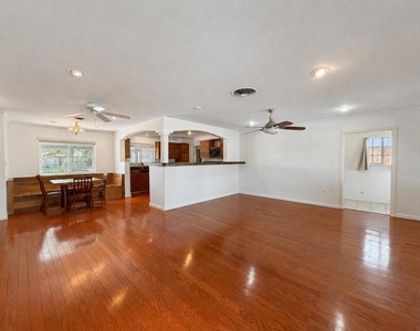 77110 Indiana Avenue - Photo Thumbnail 3