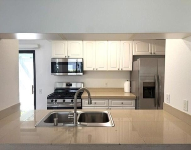 45 Lakeview Circle - Photo Thumbnail 13