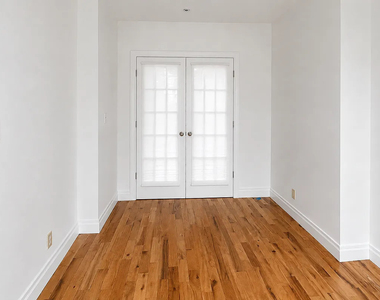 294 Harman Street - Photo Thumbnail 6