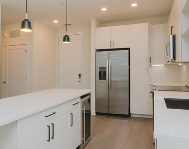 3 Westchester Park Drive - Photo Thumbnail 2