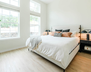 3 Westchester Park Drive - Photo Thumbnail 106