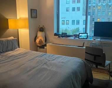 77 Fulton Street - Photo Thumbnail 2