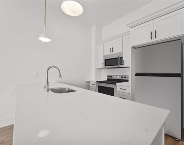 48 North Street - Photo Thumbnail 5
