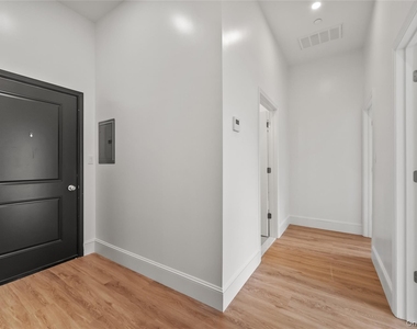 48 North Street - Photo Thumbnail 9