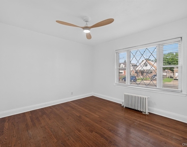 69 Bank Street - Photo Thumbnail 17
