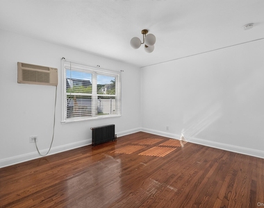 69 Bank Street - Photo Thumbnail 15