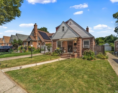 11545 228th Street - Photo Thumbnail 1