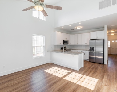 85 Ledge Court - Photo Thumbnail 4