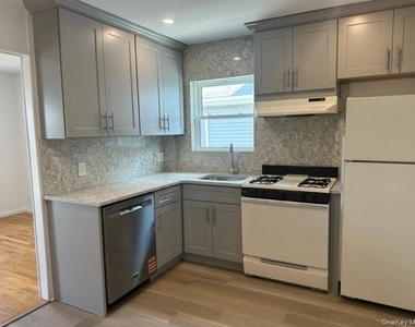 15724 20th Avenue - Photo Thumbnail 1