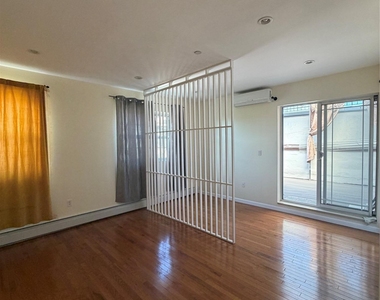 7159 160th Street - Photo Thumbnail 3