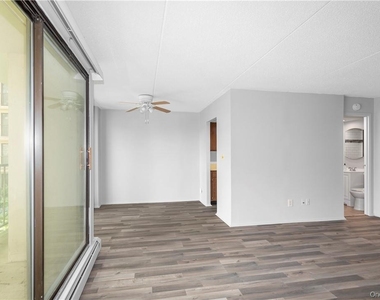 150 Overlook Avenue - Photo Thumbnail 8