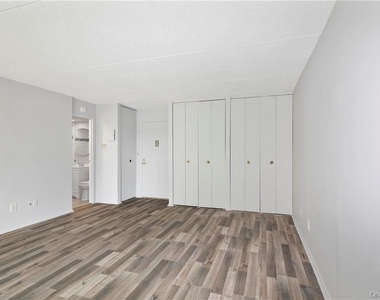 150 Overlook Avenue - Photo Thumbnail 5
