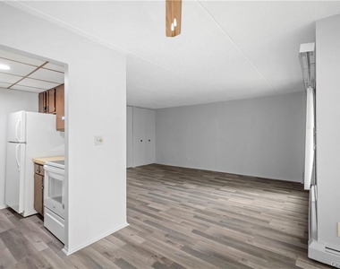 150 Overlook Avenue - Photo Thumbnail 9