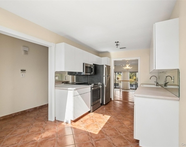 87 Northgate Circle - Photo Thumbnail 2