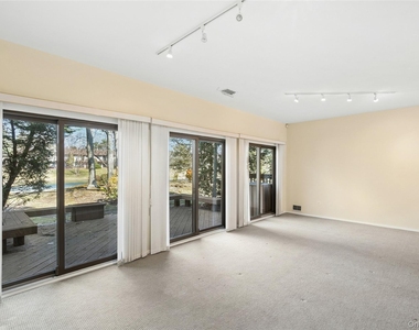 87 Northgate Circle - Photo Thumbnail 4