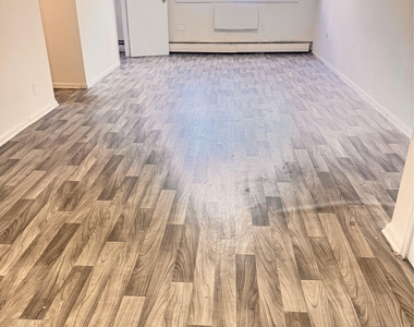 34-20 Parsons Boulevard - Photo Thumbnail 1