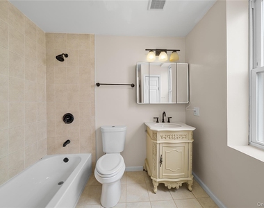 402 Jericho Turnpike - Photo Thumbnail 6