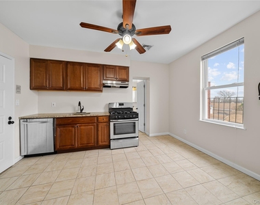 402 Jericho Turnpike - Photo Thumbnail 1