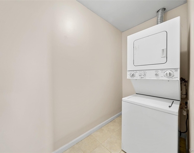 402 Jericho Turnpike - Photo Thumbnail 7