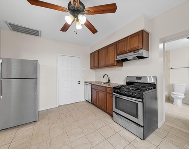 402 Jericho Turnpike - Photo Thumbnail 2