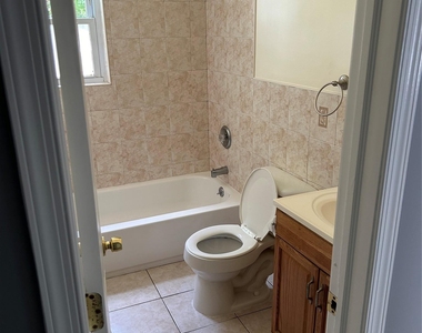 42 Benburb Street - Photo Thumbnail 6