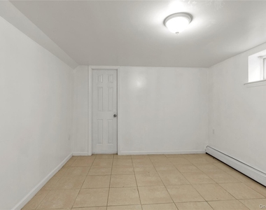 230-03 144th Avenue - Photo Thumbnail 5