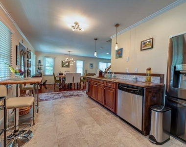 414 2nd Avenue W - Photo Thumbnail 5
