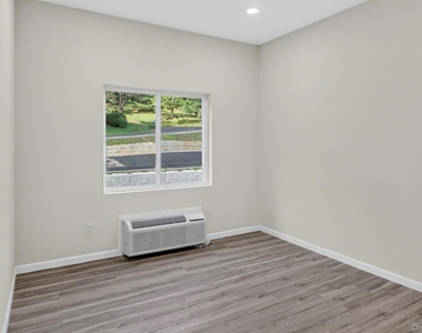 16 Dowd Street - Photo Thumbnail 21