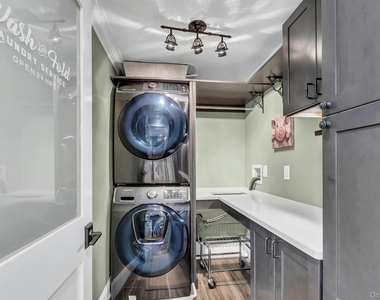 105 Academy Street - Photo Thumbnail 29