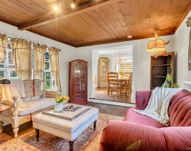 105 Academy Street - Photo Thumbnail 12