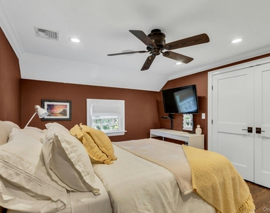 105 Academy Street - Photo Thumbnail 26