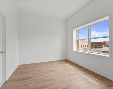 48 North Street - Photo Thumbnail 11