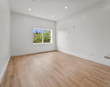 48 North Street - Photo Thumbnail 7