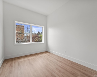 48 North Street - Photo Thumbnail 16