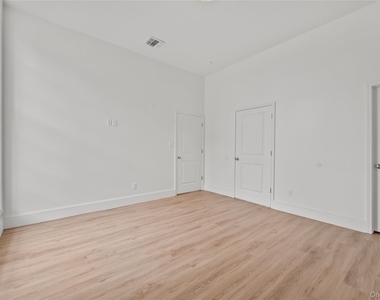 48 North Street - Photo Thumbnail 7