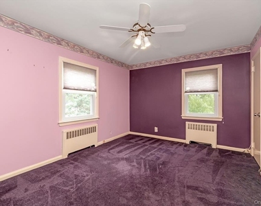709 Carlyle Street - Photo Thumbnail 19