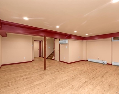 709 Carlyle Street - Photo Thumbnail 23