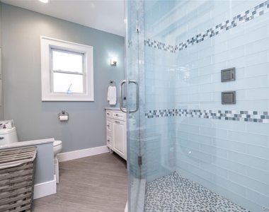 23 Delaware Avenue - Photo Thumbnail 15