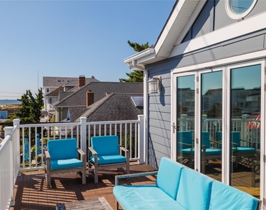 23 Delaware Avenue - Photo Thumbnail 10