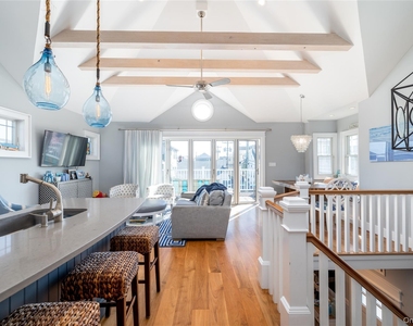 23 Delaware Avenue - Photo Thumbnail 4